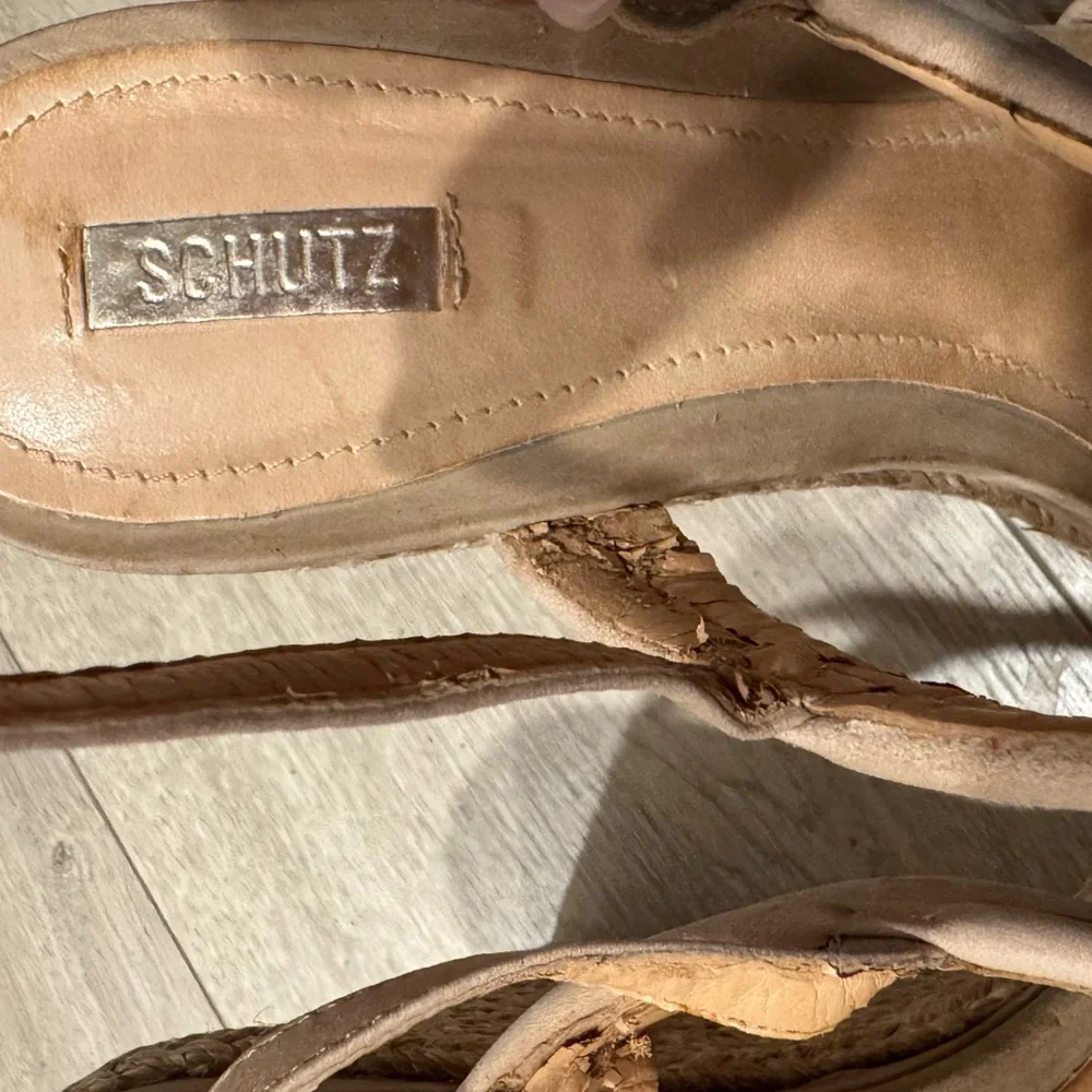 Elegant Tan‎ Wedge Sandals